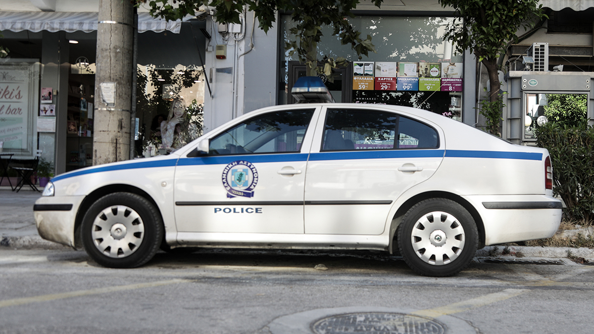 Μαρούσι: 22χρονος επιτέθηκε σε δύο γυναίκες, έκλεψε το αυτοκίνητο και το εγκατέλειψε στην Αγία Παρασκευή Μαρούσι: 22χρονος επιτέθηκε σε δύο γυναίκες, έκλεψε το αυτοκίνητο και το εγκατέλειψε στην Αγία Παρασκευή