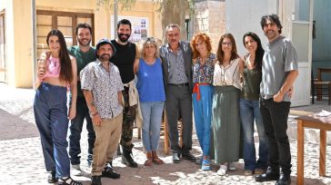 «Κουτσουπιές»: Στα γυρίσματα της νέας καθημερινής κωμωδίας της ΕΡΤ