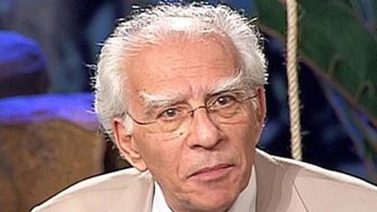 ΑΥΤΟΣ Ο ΑΝΘΡΩΠΟΣ Ο ΜΙΚΡΟΣ Ο ΜΕΓΑΣ