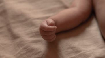Αχαΐα: Εντοπίστηκε νεκρό νεογέννητο βρέφος