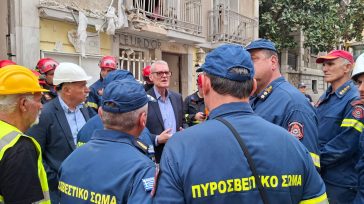 Πλάκα: Στην οδό Λυσικράτους μετέβη ο υπουργός Ευάγγελος Τουρνάς