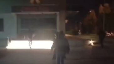 Παρέμβαση του Ρουβίκωνα σε εργοστάσιο της Βιολάντα στη Λάρισα