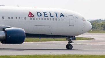 Πορτογαλία: Αεροσκάφος της Delta Air Lines έκανε αναγκαστική προσγείωση στο Πόρτο