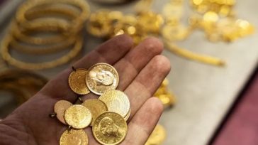 «Καθάρισε» το σπίτι από μετρητά και χρυσές λίρες