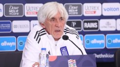Γιοβάνοβιτς: «Κανένα αίτημα της Ντόρτμουντ για τον Καρέτσα»
