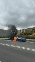 Στο παρά πέντε γλίτωσε τετραμελής οικογένεια όταν το αυτοκίνητό της τυλίχθηκε στις φλόγες Στο παρά πέντε γλίτωσε τετραμελής οικογένεια όταν το αυτοκίνητό της τυλίχθηκε στις φλόγες