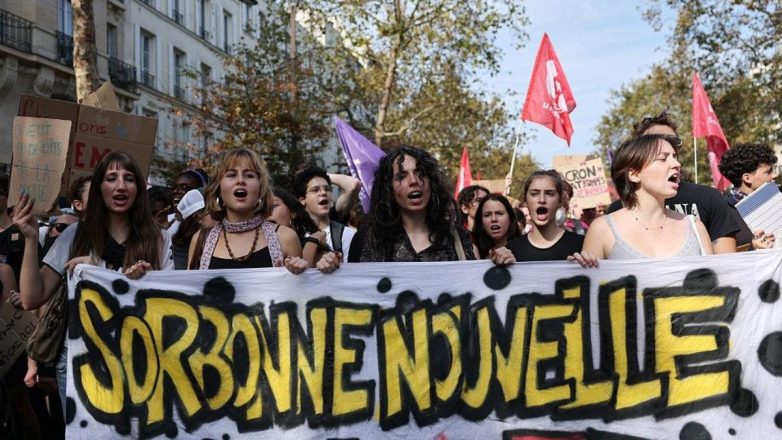 Γαλλία: Κλειστά 500 λύκεια από το κύμα των μαθητικών κινητοποιήσεων Γαλλία: Κλειστά 500 λύκεια από το κύμα των μαθητικών κινητοποιήσεων