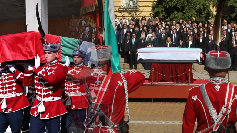 Επέστρεψαν στη Βουλγαρία τα λείψανα του Τσάρου Σαμουήλ Επέστρεψαν στη Βουλγαρία τα λείψανα του Τσάρου Σαμουήλ