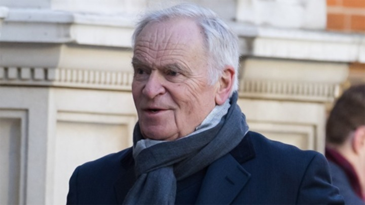 Πέθανε στα 86 του ο συγγραφέας Τζέφρι Άρτσερ