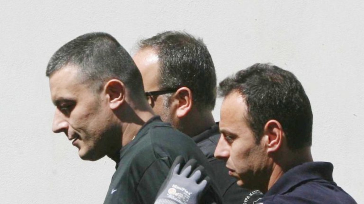Αλκέτ Ριζάι: Σενάρια διαφυγής σε Αλβανία ή Κόσοβο – Η μαρτυρία για τον αστυνομικό φάρο Αλκέτ Ριζάι: Σενάρια διαφυγής σε Αλβανία ή Κόσοβο – Η μαρτυρία για τον αστυνομικό φάρο