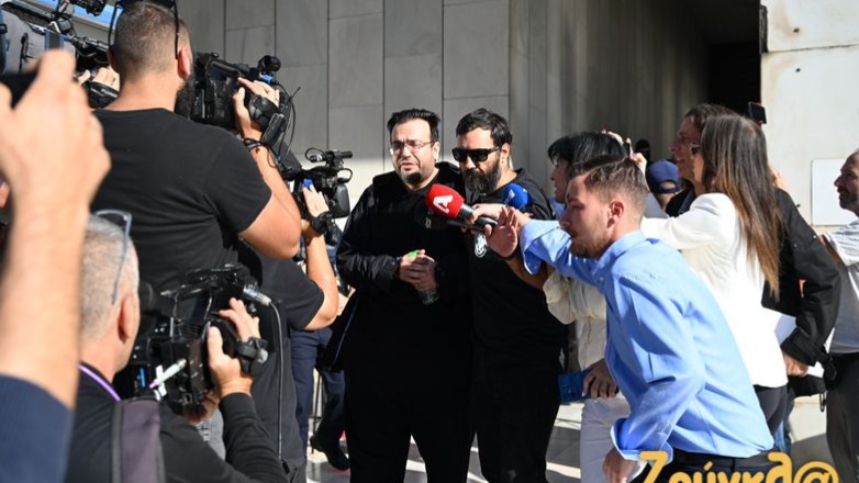 Ο Φίλιπποες Καμπούρης βγαίνει από τη ΓΑΔΑ για να μεταβεί στα δικαστήρια της Ευελπίδων, Τετάρτη 7 Οκτωβρίου