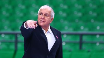 Ομπράντοβιτς: «Η Φενέρμπαχτσε έχει προπονητή… τον Σάρας»