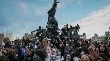 Συγκέντρωση αλληλεγγύης στους εξεγερμένους μαθητές στη Γαλλία