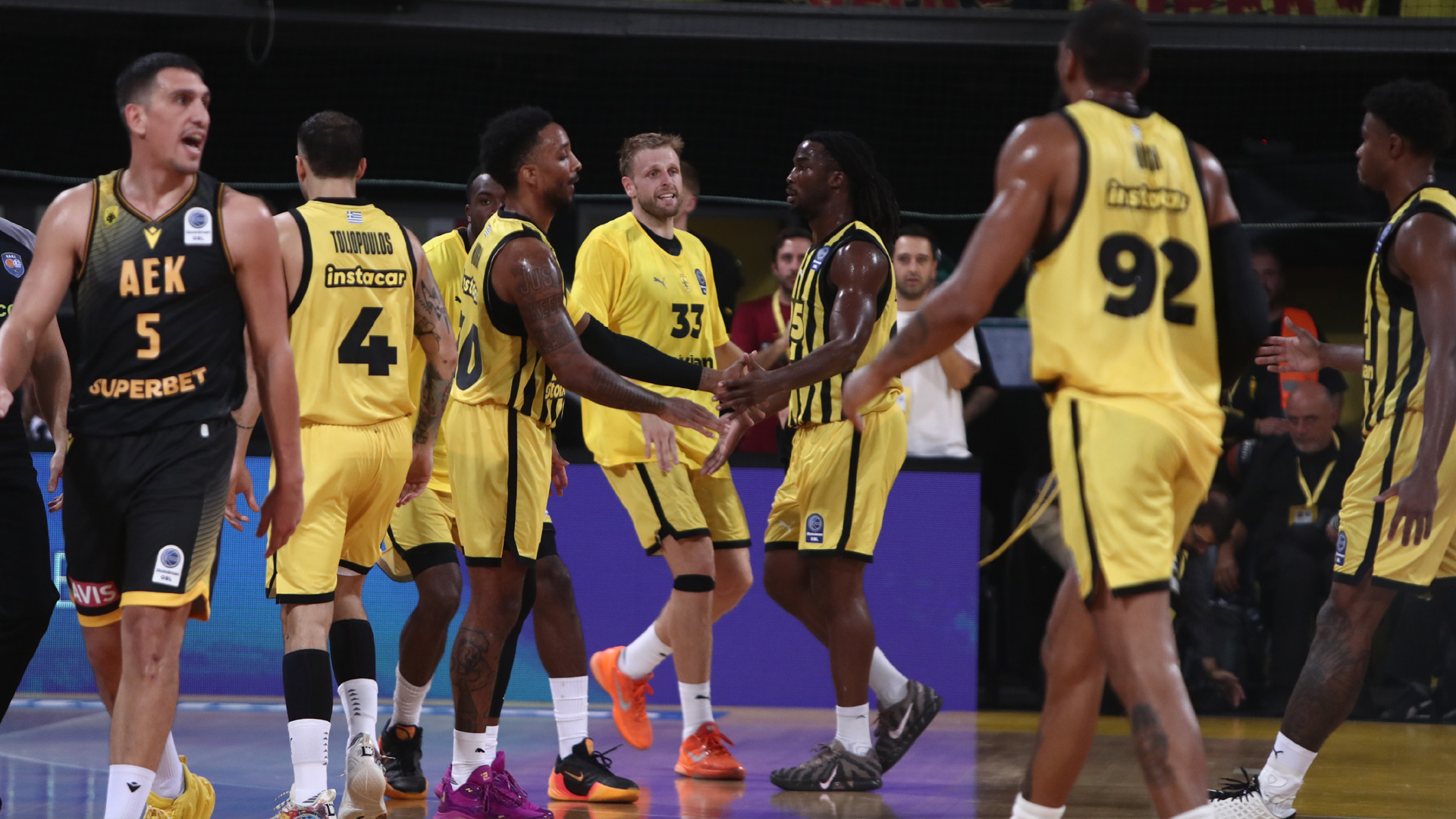 O Άρης διέσυρε με 88-58 την ΑΕΚ O Άρης διέσυρε με 88-58 την ΑΕΚ