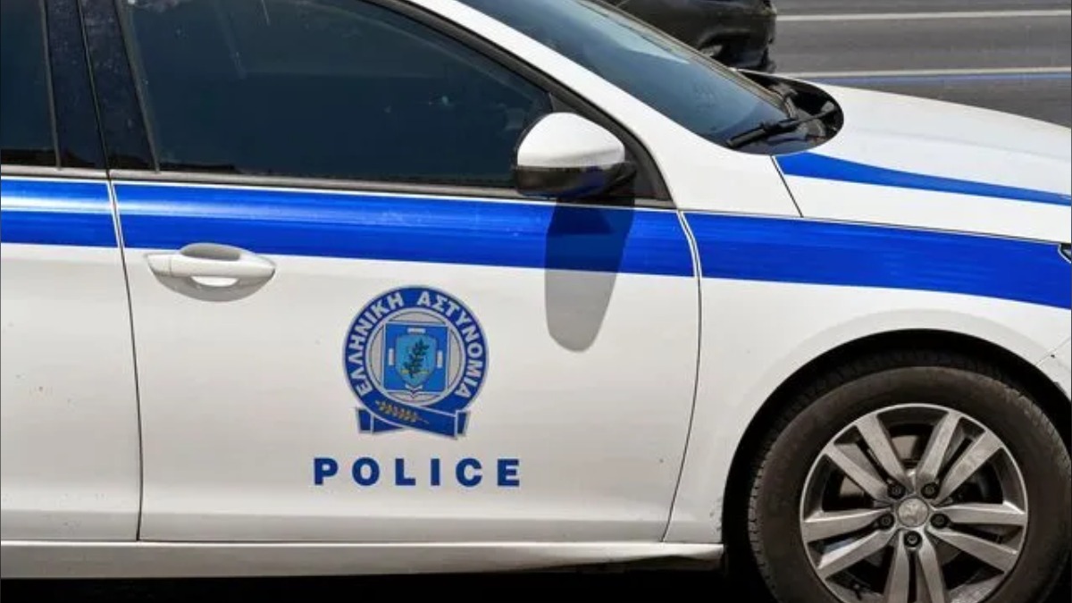 Αχαΐα: Καταδίωξη στην Εθνική Οδό μετά από κλοπή χρηματοκιβωτίου Αχαΐα: Καταδίωξη στην Εθνική Οδό μετά από κλοπή χρηματοκιβωτίου