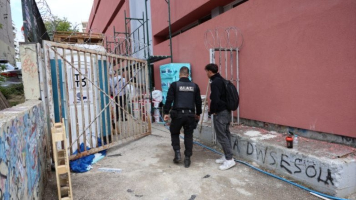 Κλειστά θα παραμείνουν τα σχολεία στη Γκράβα Κλειστά θα παραμείνουν τα σχολεία στη Γκράβα
