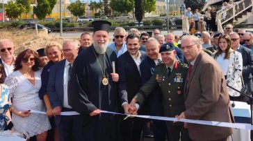 Παραδόθηκε από τις Ένοπλες Δυνάμεις η νέα πεζογέφυρα που ενώνει Ν. Φιλαδέλφεια και Αγίους Αναργύρους