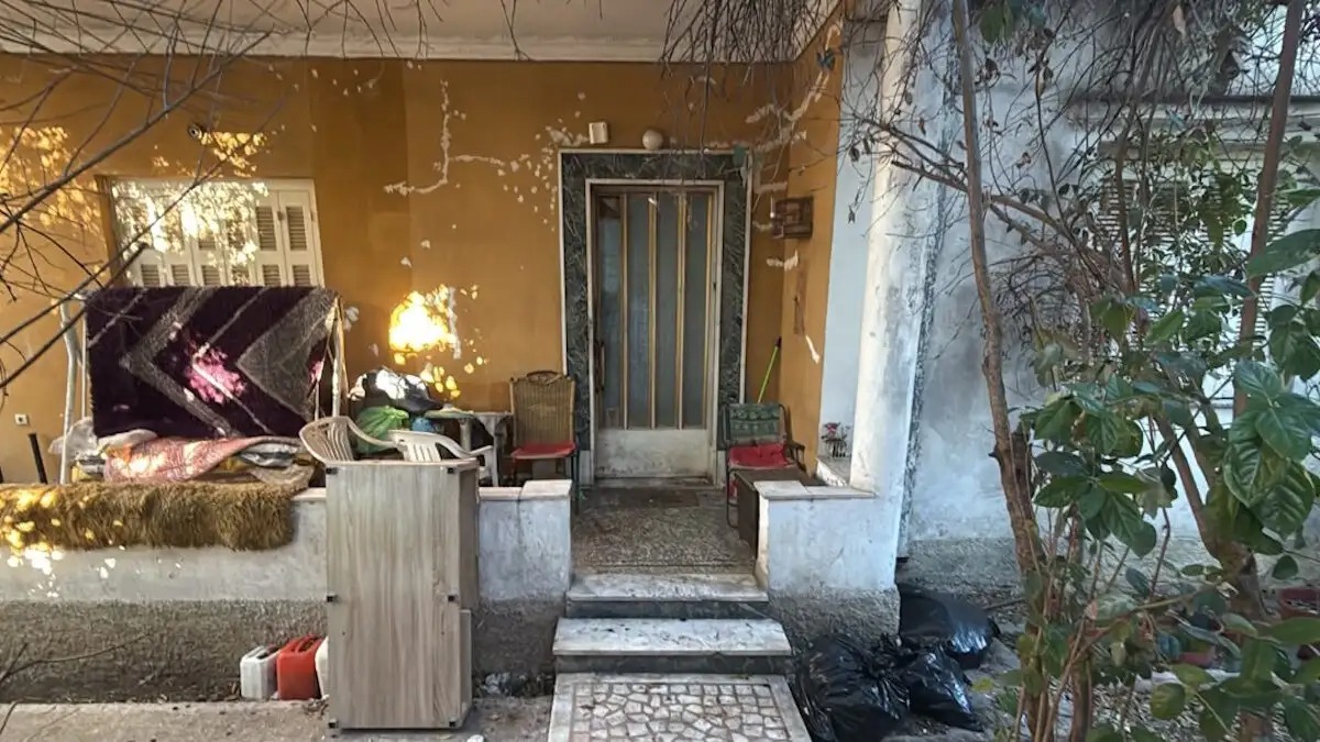Μενίδι: Ξυλοκόπησαν ανηλεώς και έπνιξαν την 89χρονη Μενίδι: Ξυλοκόπησαν ανηλεώς και έπνιξαν την 89χρονη