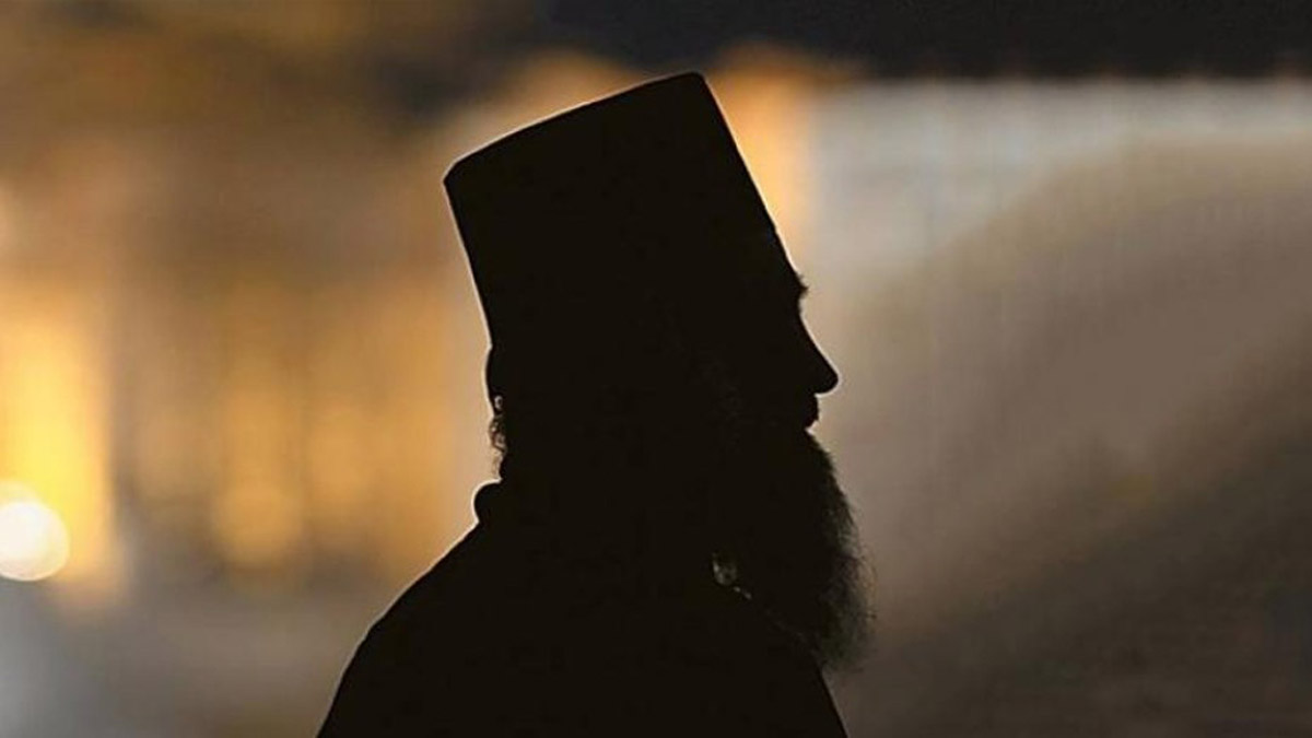 Γρεβενά: Συνελήφθη 68χρονος ιερέας για εκδικητική πορνογραφία μετά από καταγγελία πρώην συντρόφου του Γρεβενά: Συνελήφθη 68χρονος ιερέας για εκδικητική πορνογραφία μετά από καταγγελία πρώην συντρόφου του