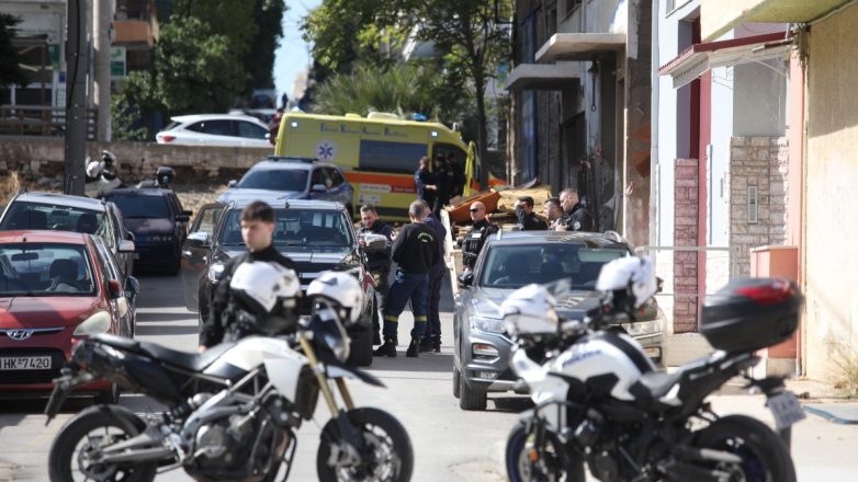 Πειραιάς: Αποκαταστάθηκε η κυκλοφορία στην οδό Δραγατσανίου Πειραιάς: Αποκαταστάθηκε η κυκλοφορία στην οδό Δραγατσανίου