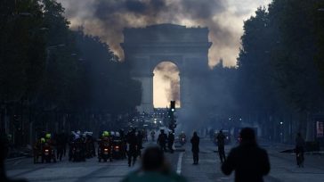 Γαλλία: 2.397 συλλήψεις και 997 τραυματίες αστυνομικοί