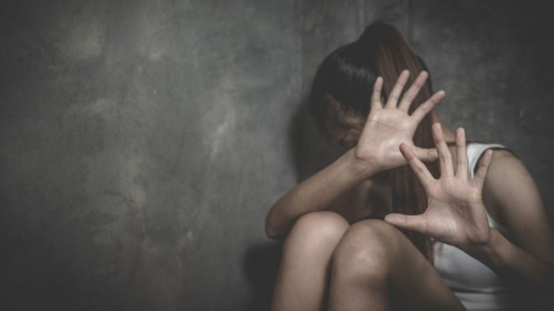 Βόλος: Μητέρα κατηγορείται ότι κακοποιούσε σεξουαλικά την 12χρονη κόρη της Βόλος: Μητέρα κατηγορείται ότι κακοποιούσε σεξουαλικά την 12χρονη κόρη της