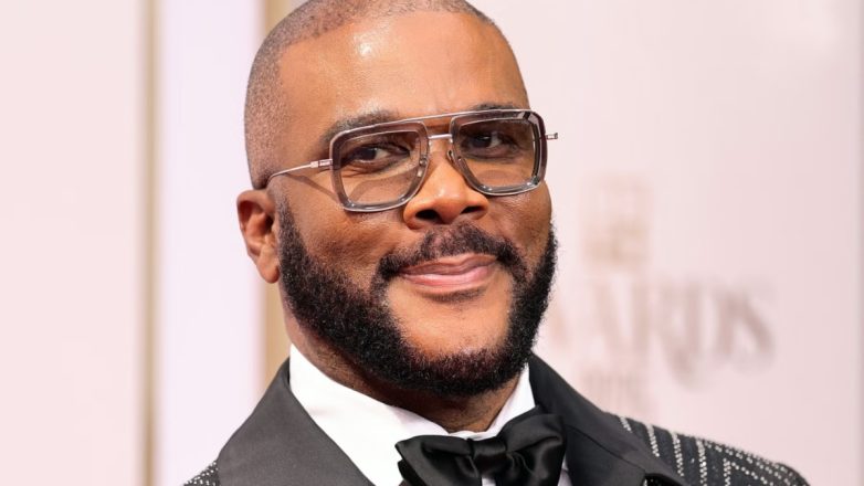 Tyler Perry: Αγόρασε έπαυλη 30 εκατ. δολαρίων στο Puerto Rico – Διαθέτει 5 υπνοδωμάτια και 10 μπάνια Tyler Perry: Αγόρασε έπαυλη 30 εκατ. δολαρίων στο Puerto Rico – Διαθέτει 5 υπνοδωμάτια και 10 μπάνια