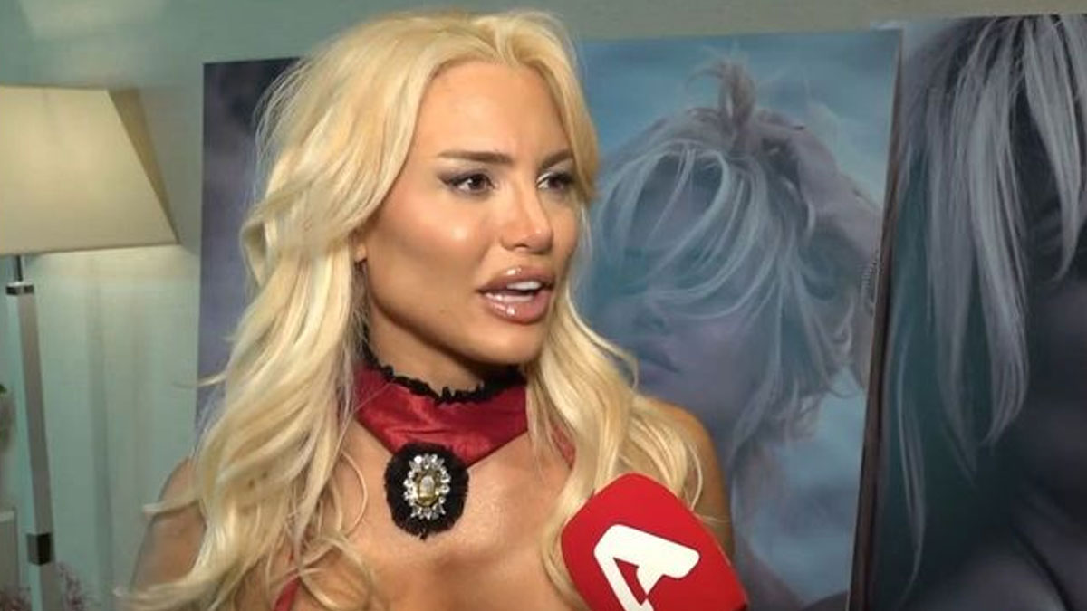 Αλεξάνδρα Παναγιώταρου: «Έχω το καμαρίνι του Τόλη Βοσκόπουλου, έχω την ενέργειά του παντού»