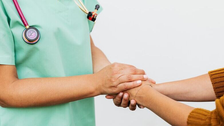 Ιατρικό στίγμα: Όταν η ασθένεια γίνεται ηθική κατηγορία Ιατρικό στίγμα: Όταν η ασθένεια γίνεται ηθική κατηγορία