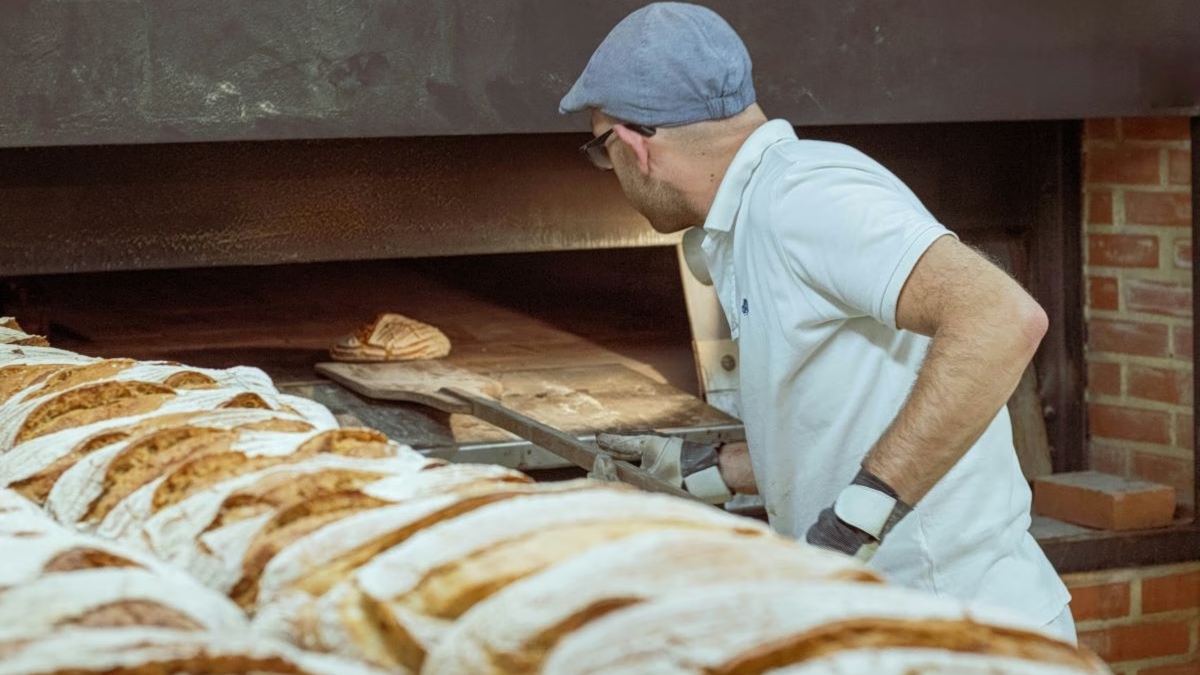 «Ο φούρνος της γειτονιάς χρειάζεται φθηνή ενέργεια για να συνεχίσει να ψήνει ψωμί»