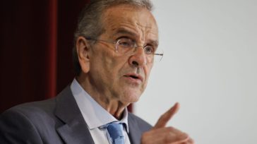 Ο Σαμαράς ζητά εκ νέου την αποπομπή Γεραπετρίτη με φόντο το τουρκολιβυκό μνημόνιο