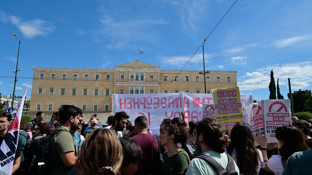 Σε κλοιό κινητοποιήσεων η χώρα Σε κλοιό κινητοποιήσεων η χώρα