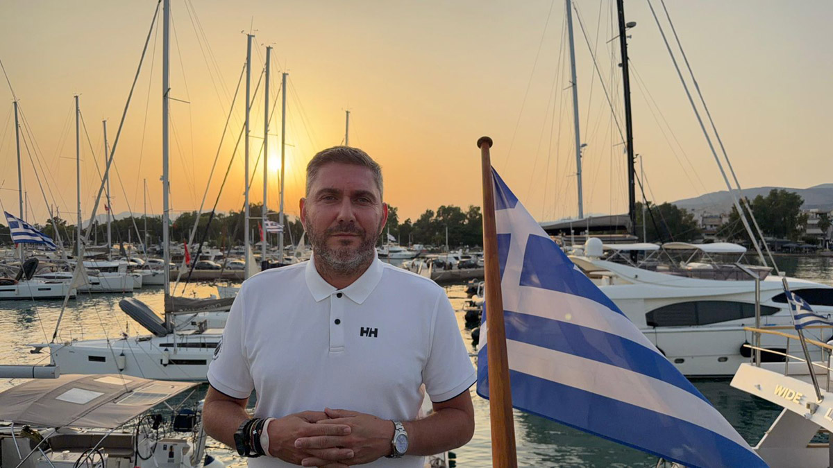 Φωτιά σε ιστιοπλοϊκό στο Λαύριο: Η έγκαιρη επέμβαση απέτρεψε τα χειρότερα – Σήμα κινδύνου από την ΠΕΠΙΕΘ