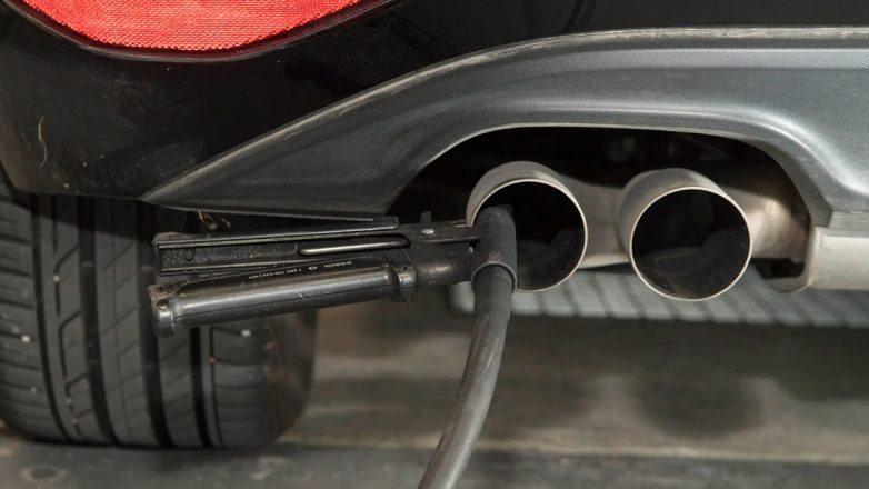 Ανατροπή στην Ευρώπη – Θα συνεχίσουν να πωλούνται βενζινοκίνητα αυτοκίνητα και μετά το 2035