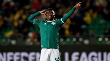 Η UEFA αποθέωσε τον Κάνγκουα