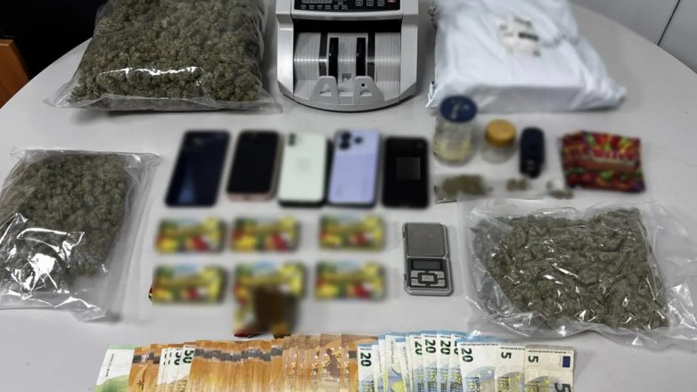 Θεσσαλονίκη: Τρεις συλλήψεις για διακίνηση κάνναβης με ταχυδρομικά δέματα