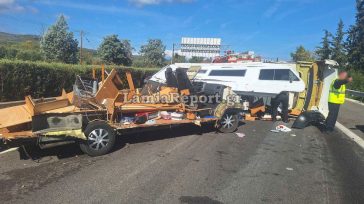 Λαμία: Ανατροπή τροχόσπιτου στην εθνική οδό – Σώοι από θαύμα οι γονείς με το 10χρονο κοριτσάκι τους