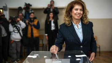 Προεδρικές εκλογές στη Βουλγαρία: Γιότοβα και Γκιούροφ θα αναμετρηθούν στον δεύτερο γύρο