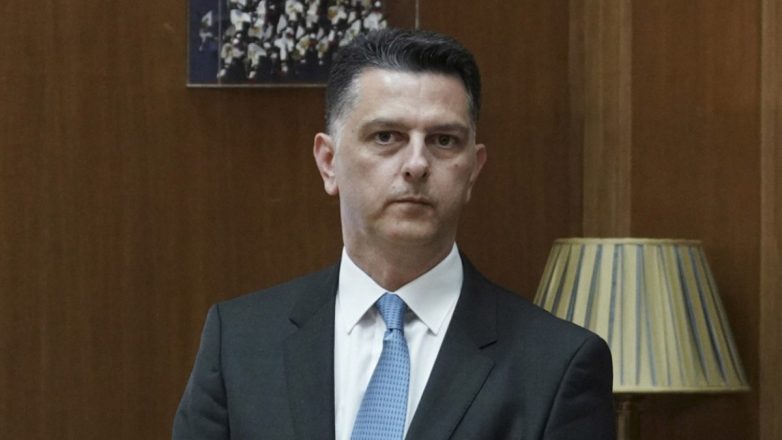 Παραίτηση «βόμβα» του Μιχάλη Μπεκίρη από το πρωθυπουργικό γραφείο Παραίτηση «βόμβα» του Μιχάλη Μπεκίρη από το πρωθυπουργικό γραφείο