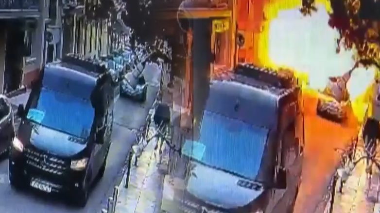 Πλάκα: Χειροπέδες σε τρεις κλέφτες χαλκού που προκάλεσαν την έκρηξη με τους έξι νεκρούς Πλάκα: Χειροπέδες σε τρεις κλέφτες χαλκού που προκάλεσαν την έκρηξη με τους έξι νεκρούς