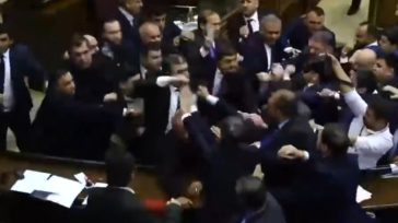 Σε ρινγκ του μποξ η Βουλή της Αρμενίας