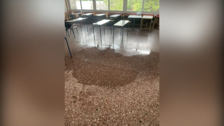 Πλημμύρισαν αίθουσες διδασκαλίας του 1ου ΕΠΑΛ Λαμίας Πλημμύρισαν αίθουσες διδασκαλίας του 1ου ΕΠΑΛ Λαμίας