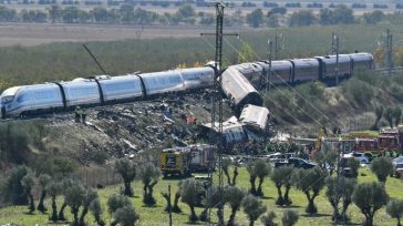 Τραγωδία στην Ισπανία: Σώα τριμελής ελληνική οικογένεια από το σιδηροδρομικό δυστύχημα