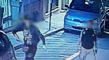 Έκρηξη στην Πλάκα: «Γνώριμοι» της ΕΛ.ΑΣ. με δεκάδες συλλήψεις οι τρεις κατηγορούμενοι
