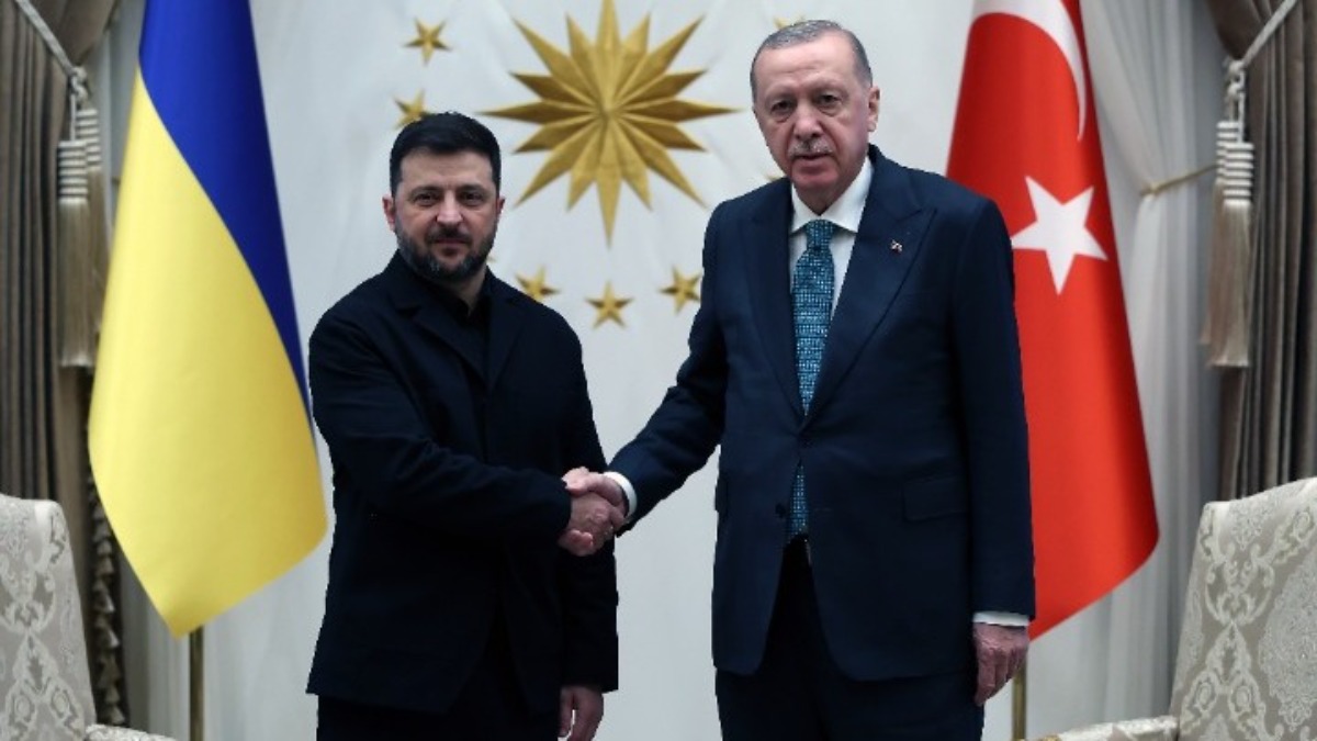 Έφθασε στην Κωνσταντινούπολη ο Ζελένσκι Έφθασε στην Κωνσταντινούπολη ο Ζελένσκι