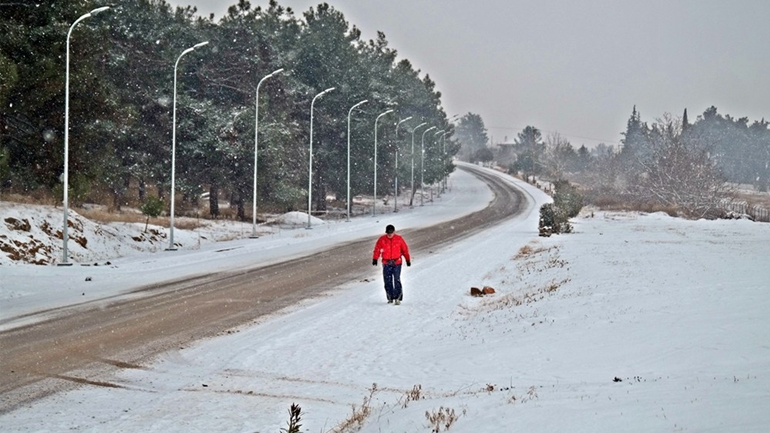 Ελλάδα – Άνθρωπος & Street view  χειμώνας -καλοκαίρι
