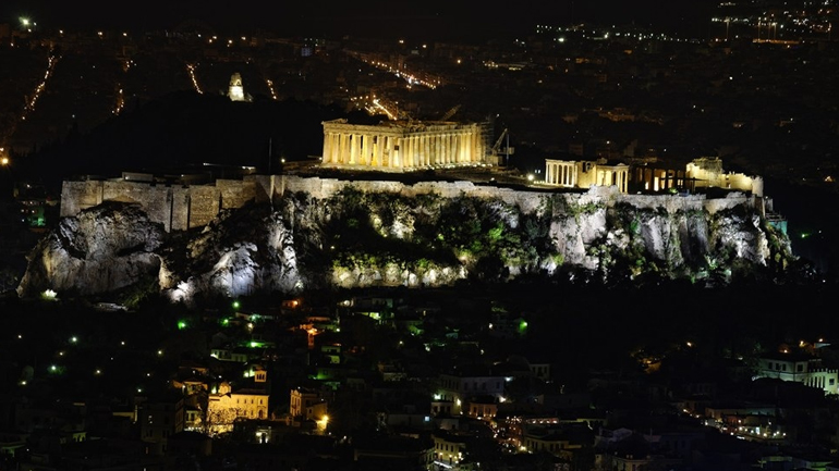 Ακρόπολη – Ακρογιαλιά – Ανθρώπινα βλέμματα