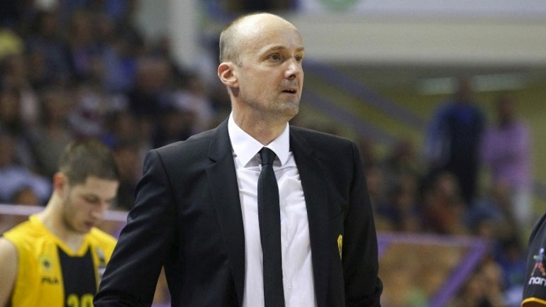 Ζντοβτς: «Πιστεύω στους παίκτες μου»