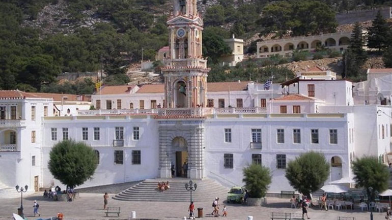 Και με δικαστική «βούλα» οι νησίδες στη Μονή Πανορμίτη