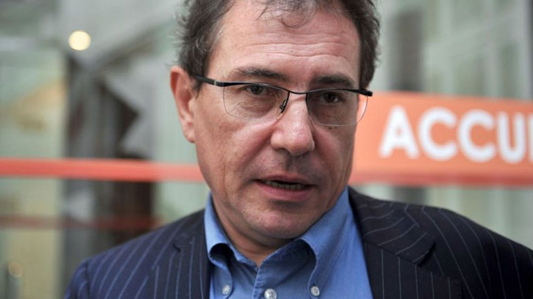 Σκάνδαλο στη Γαλλία: Ευρωβουλευτής συνελήφθη να αυνανίζεται δίπλα σε παιδιά